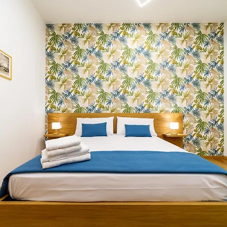 Bed & Theatre - 4* 팔레르모